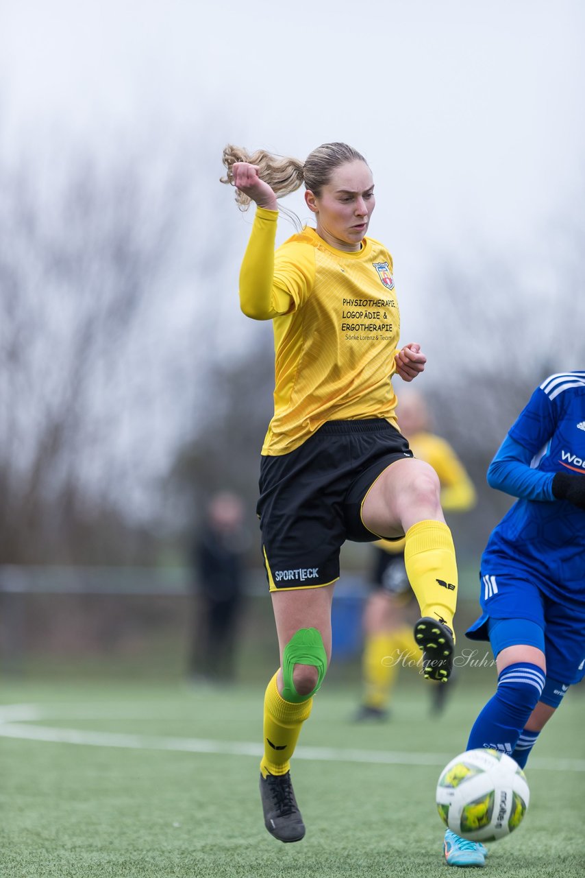 Bild 346 - F SSC Hagen Ahrensburg - SV Frisia Risum-Lindholm : Ergebnis: 1:2